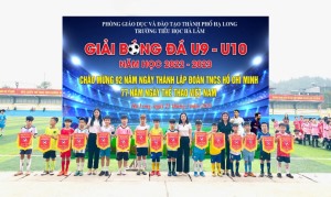 TRƯỜNG TIỂU HỌC HÀ LẦM KHAI MẠC GIẢI BÓNG ĐÁ U9-U10 CHÀO MỪNG 92 NĂM TL ĐOÀN TNCS HỒ CHÍ MINH