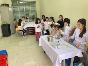 Trạm Y tế Phường Hà Lầm triển khai chiến dịch tiêm chủng vắc xin phòng, chống bệnh Sởi năm 2025